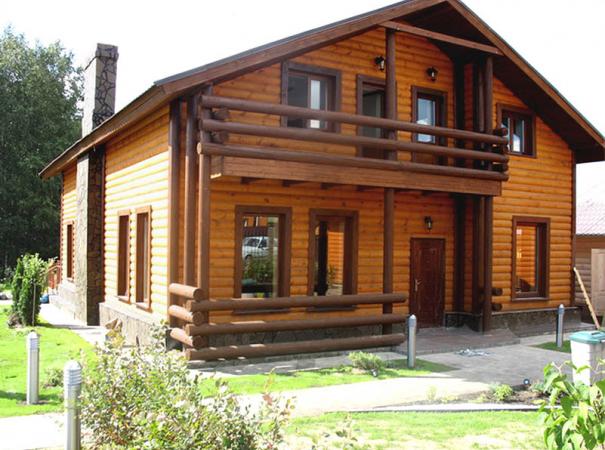 rectangular-wooden-box-with-casing-emphasize-the-beauty-of-a-wooden-house-side