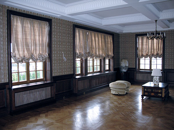 wooden-windows-in-interior-4.jpg